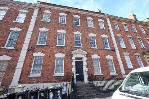 View Full Details for Flat 4, 2 Albermarle Row, Hotwells, Bristol