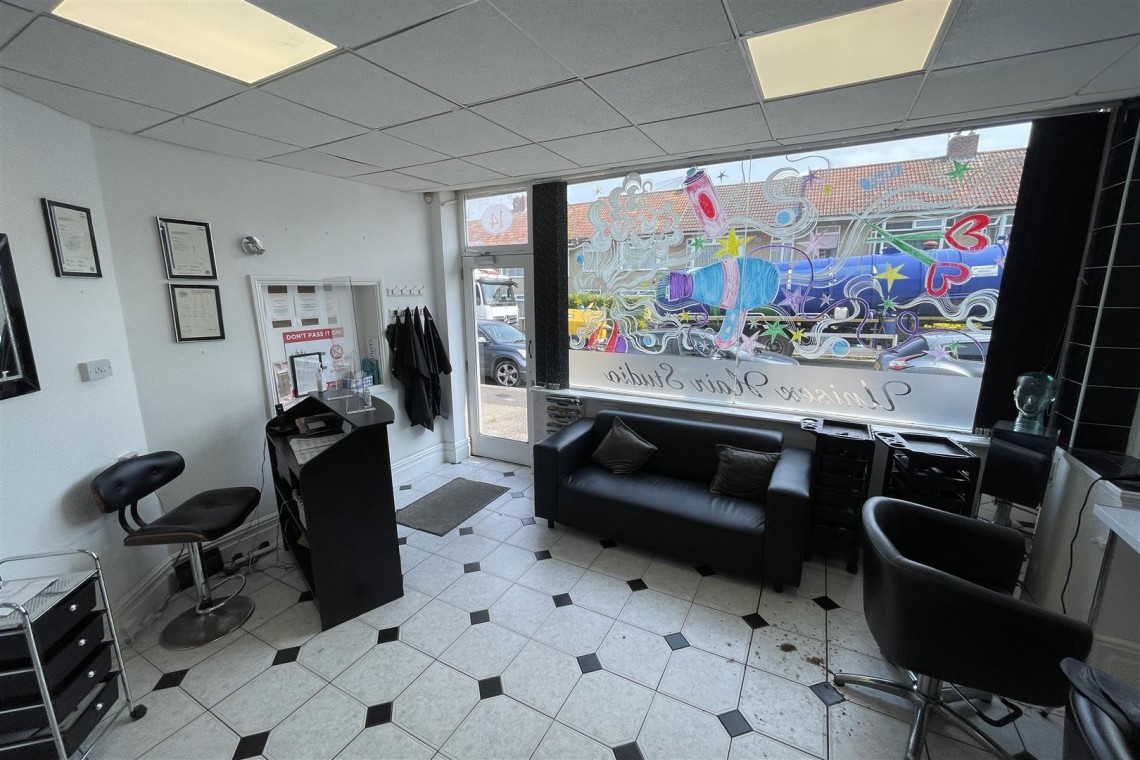 Images for MIXED USE INVESTMENT | WHITCHURCH