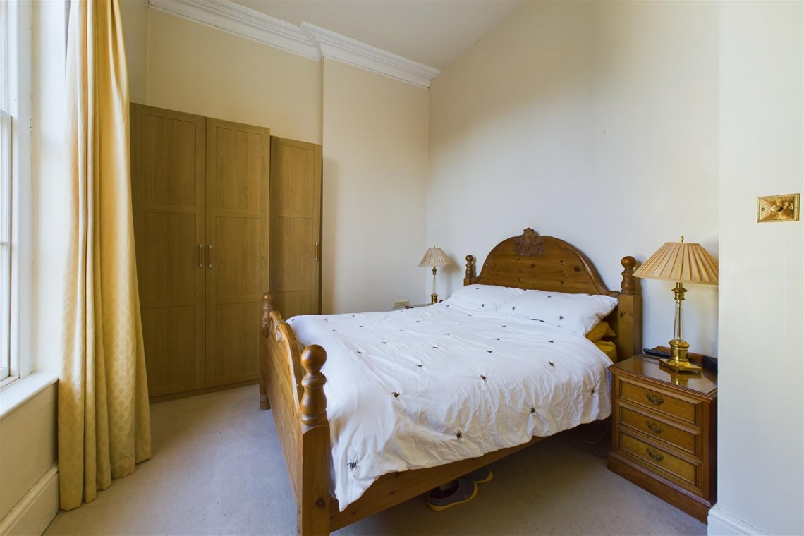 Images for 3 BED FLAT | REDUCED FOR AUCTION | PITVILLE