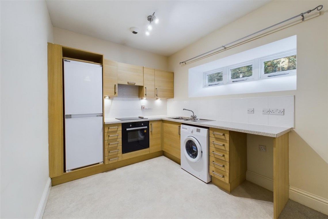 Images for 2 BED FLAT | TWERTON