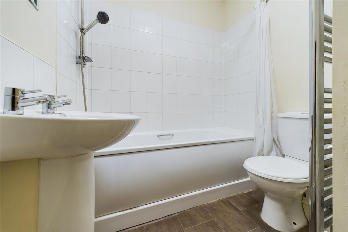 Images for 2 BED | 2 BATH | TWERTON