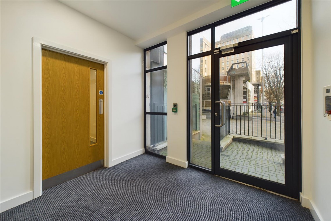 Images for COMMERCIAL INVESTMENT | £34,551 PA